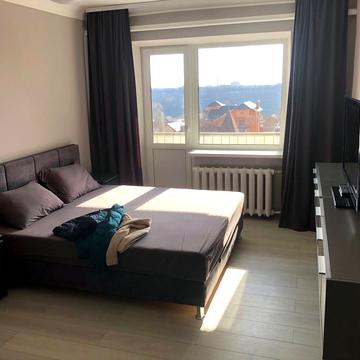 Високовольтна вул., 22