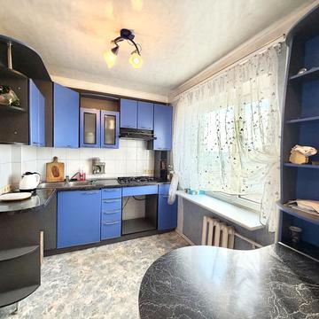 Українська вул., 35