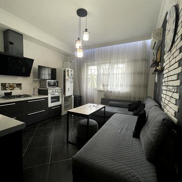 Крайня вул., 21