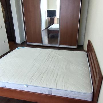 Інститутська вул., 24/7