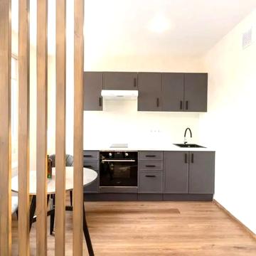 Зелена вул., (Будинок 3)