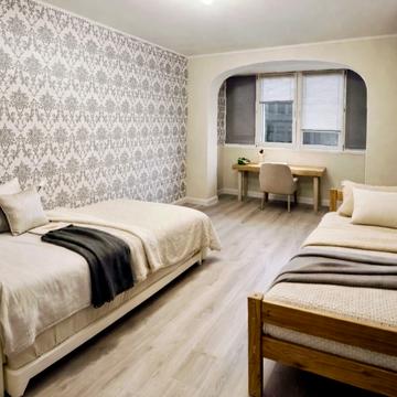 Садова вул., 33