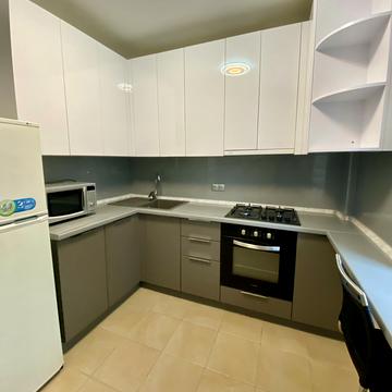 Погребняка вул., 9