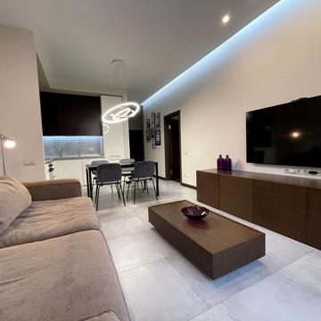 Андрія Верхогляда вул. (Михайла Драгомирова), 17