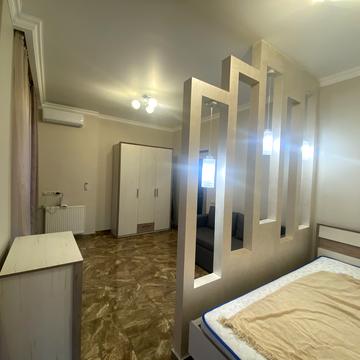 Капушанська вул., 150