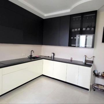 Молочна вул. (Кірова), 11