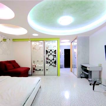 Лесі Українки бульв., 20/22