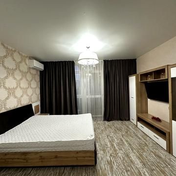 Предславинська вул., 53