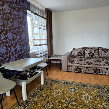 Богдана Хмельницького просп. (Героїв Сталінграда), 12-Б