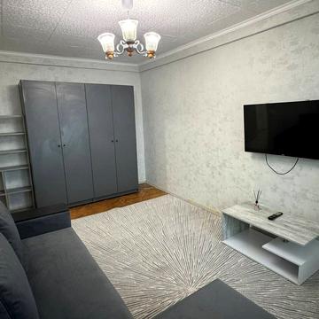 Вереснева вул., 18/20