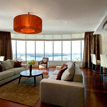 Раїси Окіпної вул., 18