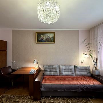 Михайла Яцкова вул. (), 24