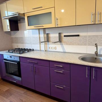 Богдана Хмельницького просп. (Героїв Сталінграда), 133-Б