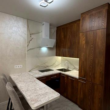 Каховська вул., 60