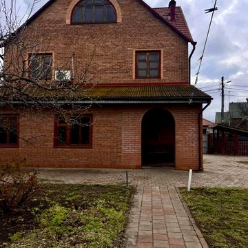 Центральна вул.