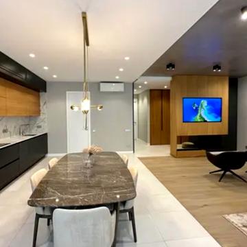 Саперне Поле вул., 3