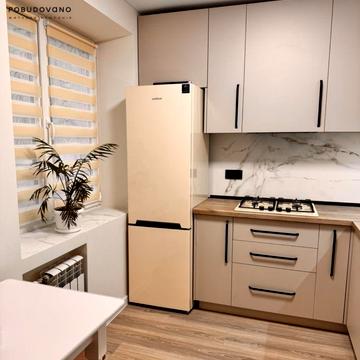 Івана Пулюя вул., 10