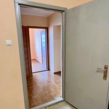 Героїв Енергетиків вул., (Будинок 2)