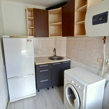 Михайла Стельмаха вул., 8