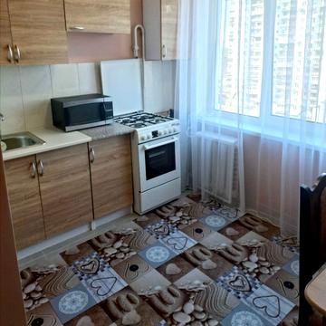 Космонавта Поповича вул. (Космонавта Волкова), 2