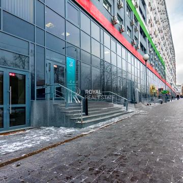 Машинобудівна вул., 41