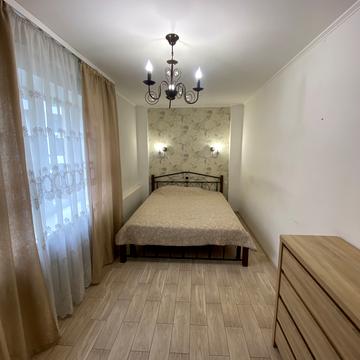 Сергія Литвиненка вул., 19