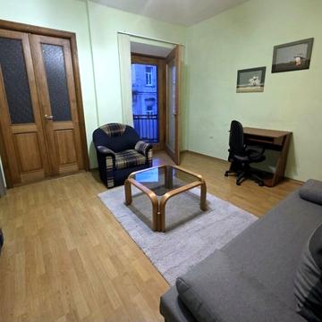 Успенська вул. (Чичерина), (Будинок)