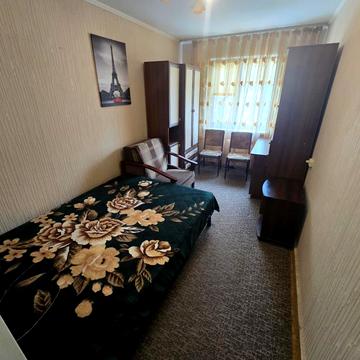 Михайла Донця вул., 14