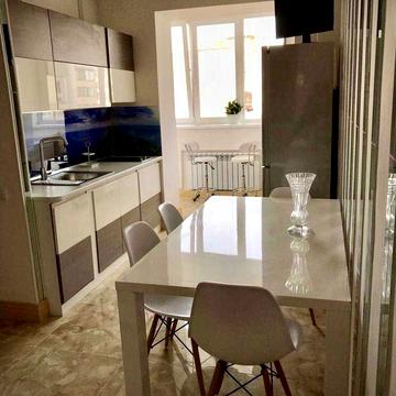 Івана Мазепи вул. (Січневого Повстання), 12-Б