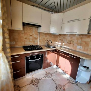 Фабрично-Заводська вул., 23