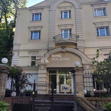 Саксаганського вул., 60