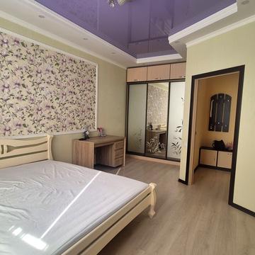 Середньофонтанська вул., 35