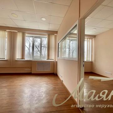 Заводська вул., 5