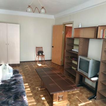 Братиславська вул., 42