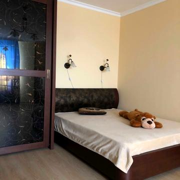 Валерія Лобановського просп., 150