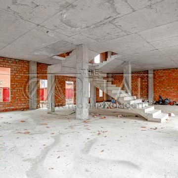 Магістральна вул., 15