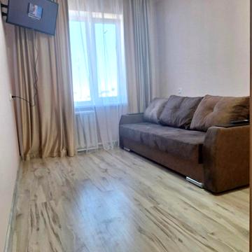 Космонавта Поповича вул. (Космонавта Волкова), 2