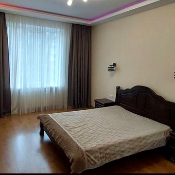 Патріотична вул., 32