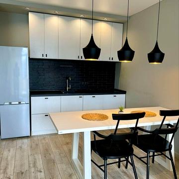 Європейського Союзу просп. (Правди), 43