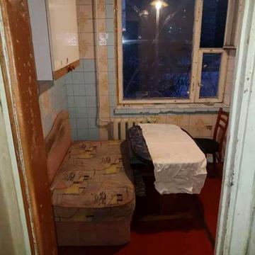 Червоної Калини просп. (Володимира Маяковського), 35