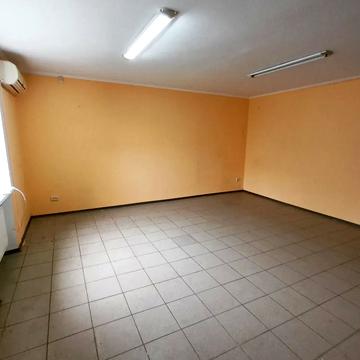 Михайла Янгеля вул., 1в