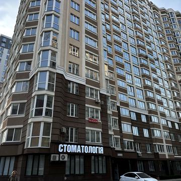 Університетська вул., 1-В