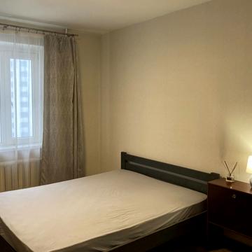 Бориса Гмирі вул., 5