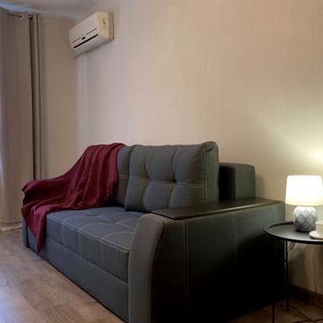 Бориса Гмирі вул., 5