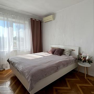 Йорданська вул. (Лайоша Гавро), 4-Б