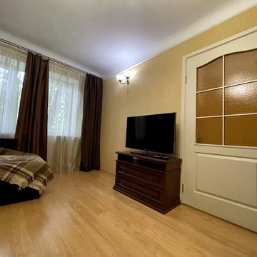 Науки просп. (Гагаріна), 100