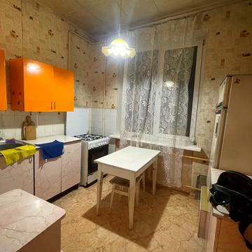 Лондонська вул. (Пітерська), 14