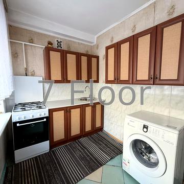 Каунаська вул., 10/1