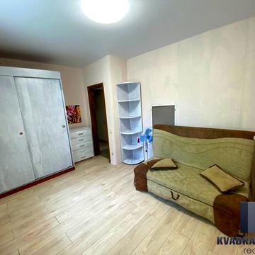 Павла Чубинського вул., 1