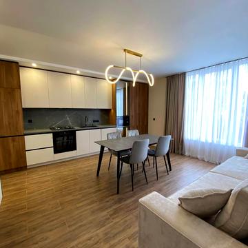 Незалежності вул., 179